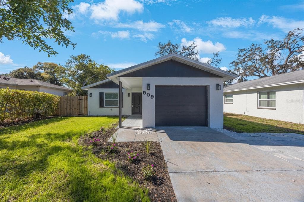 509 13TH AVENUE NW LARGO, FL 33770