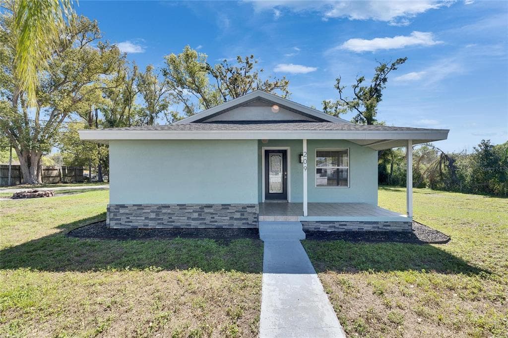 209 E LUTZ LAKE FERN ROAD LUTZ, FL 33549