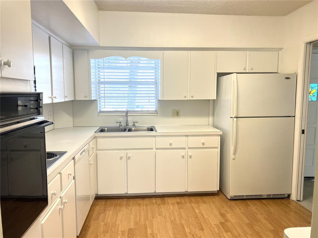 2417 PERSIAN DRIVE UNIT 37 CLEARWATER, FL 33763