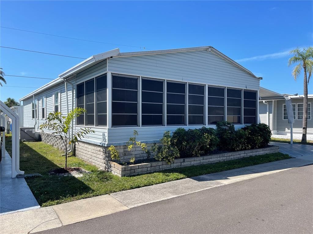 34510 ROSE DRIVE N PINELLAS PARK, FL 33781