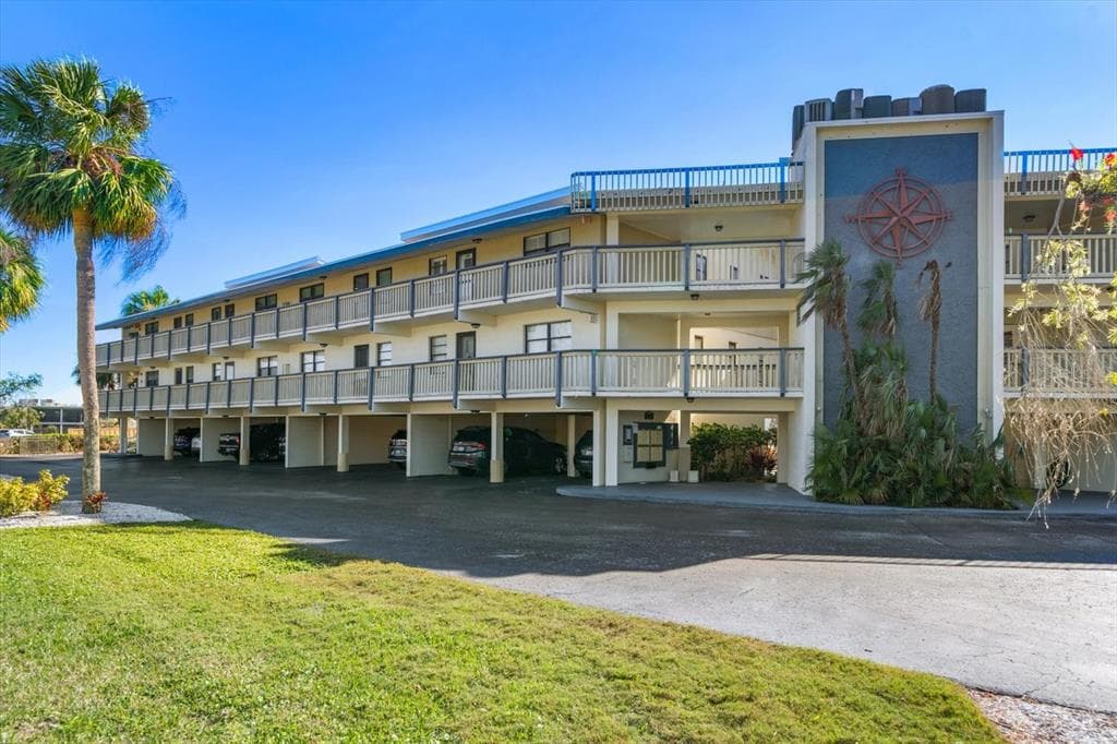 11650 CAPRI CIRCLE S UNIT 203 TREASURE ISLAND, FL 33706