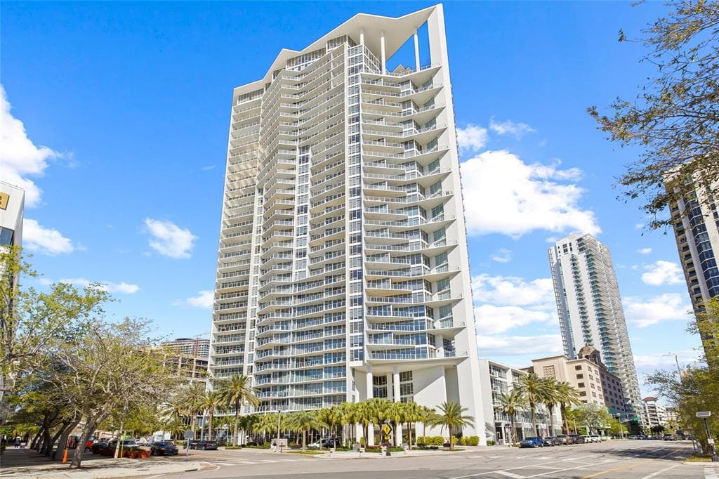 175 1ST STREET S UNIT 2906 ST PETERSBURG, FL 33701