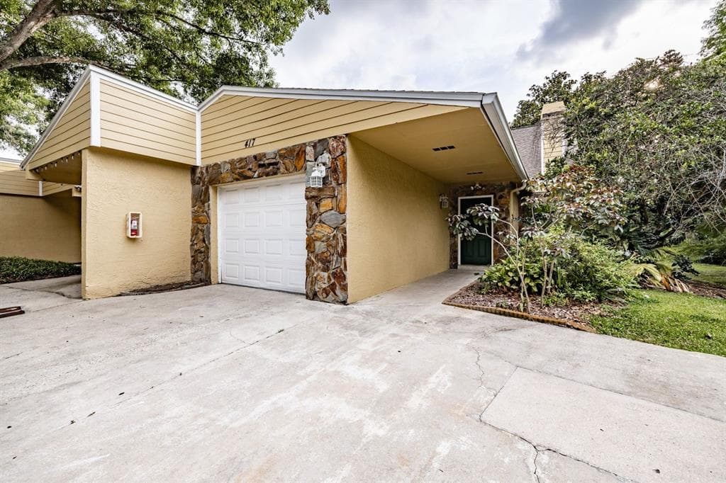 417 SOMERSET LANE PALM HARBOR, FL 34684
