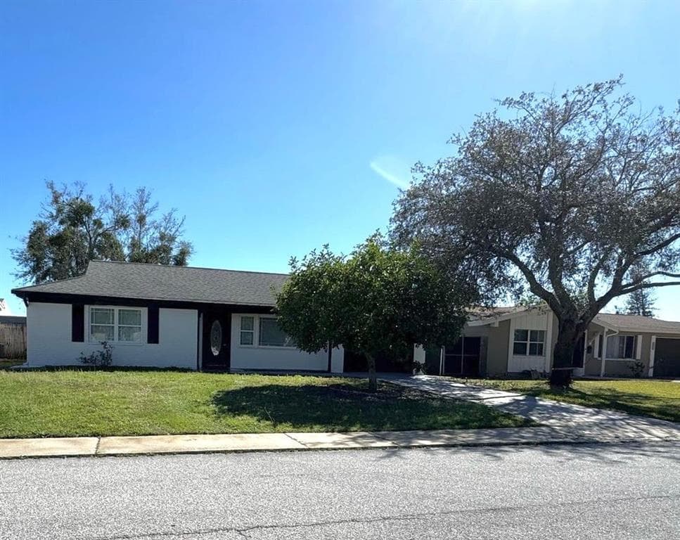 3918 STRATFIELD DRIVE NEW PORT RICHEY, FL 34652