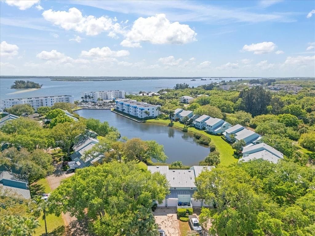 6524 N RIVER RUN DRIVE UNIT 6524 SEBASTIAN, FL 32958