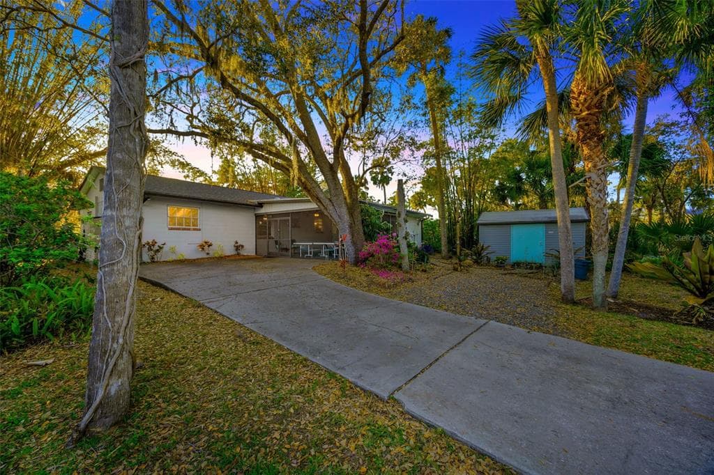 5708 RIVER TERRACE TAMPA, FL 33604