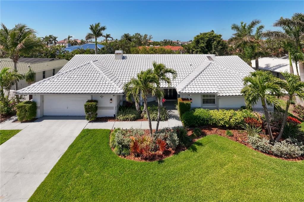 6001 LEELAND STREET S ST PETERSBURG, FL 33715