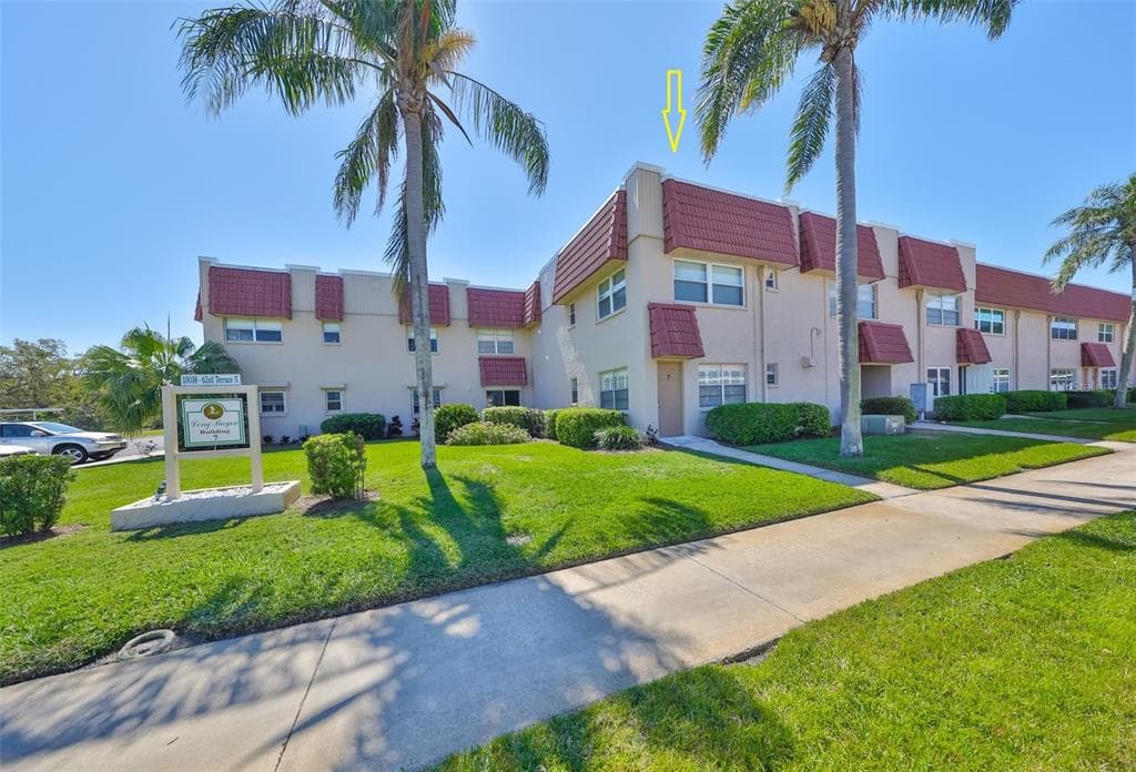 10038 62ND TERRACE N UNIT 21 ST PETERSBURG, FL 33708