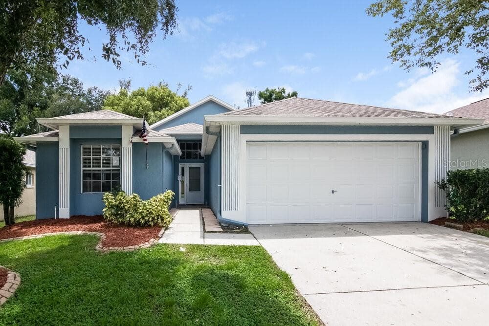 209 CHARDONNAY PLACE VALRICO, FL 33594