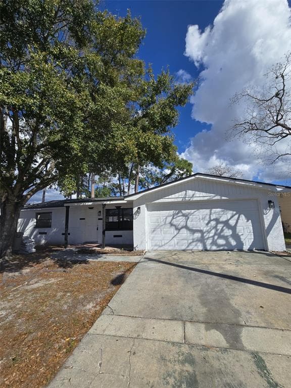 10018 FREESTONE LANE PORT RICHEY, FL 34668