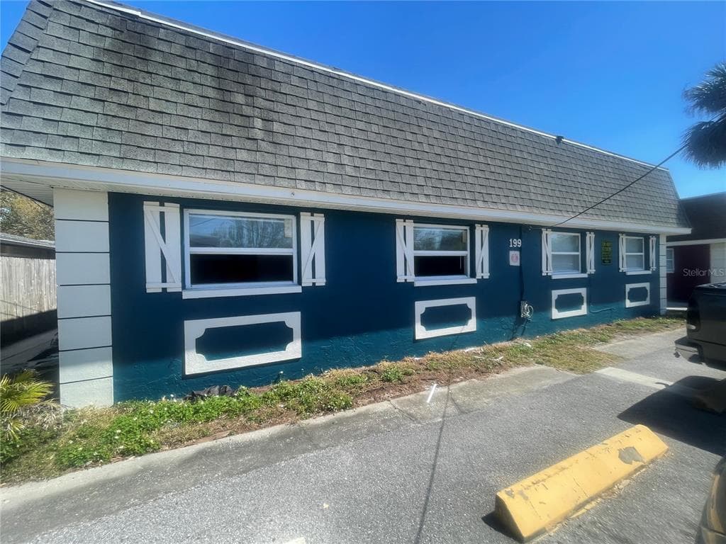 199 FULTON STREET NE UNIT 4 LARGO, FL 33771