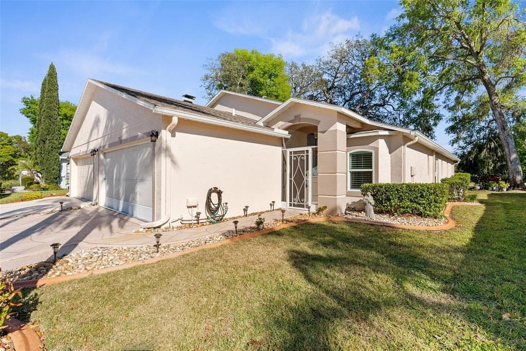 13526 NORMAN CIRCLE HUDSON, FL 34669