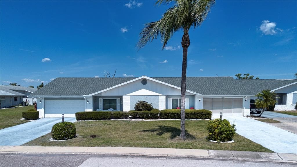 322 CLUB MANOR DRIVE UNIT 322 SUN CITY CENTER, FL 33573