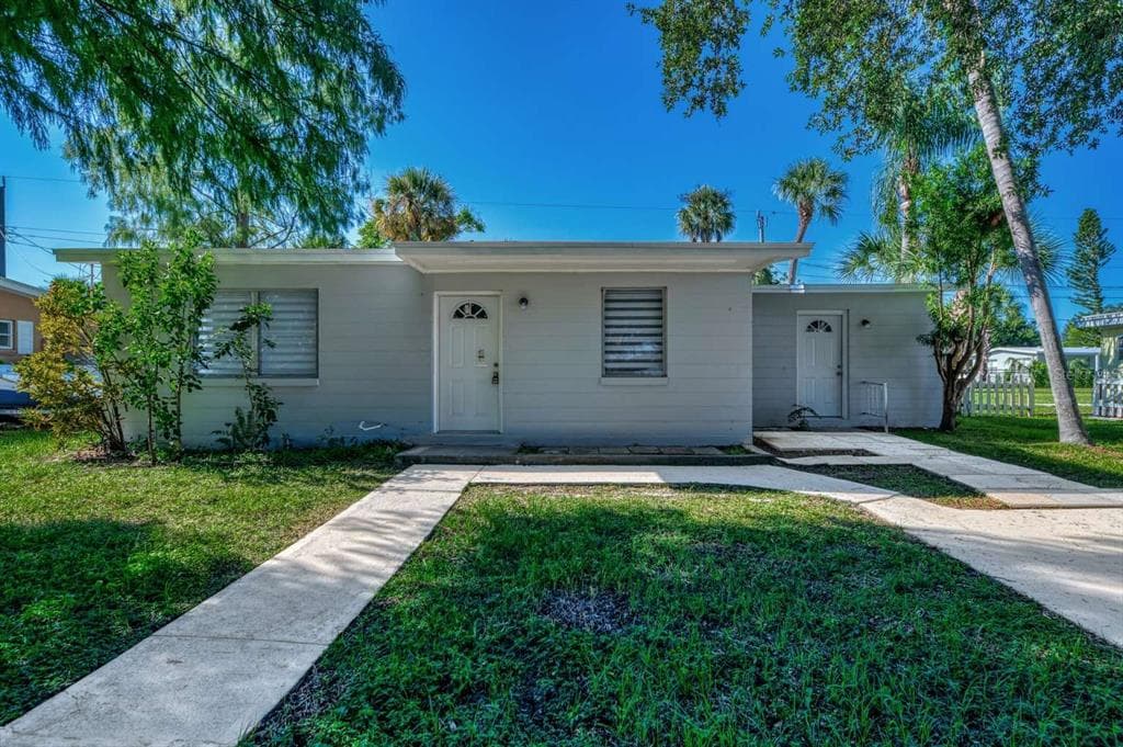 8469 AERO AVENUE NORTH PORT, FL 34287