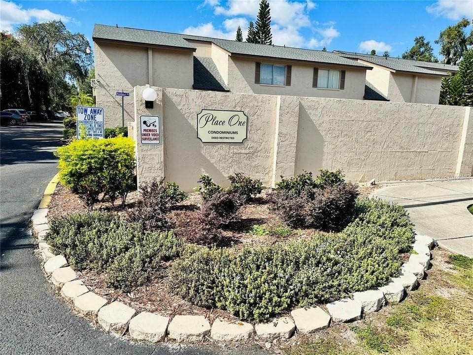 7502 NEEDLE LEAF PLACE UNIT 70 TAMPA, FL 33617