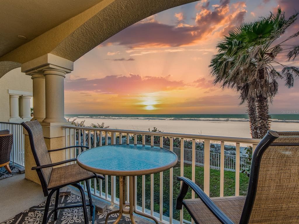 1370 GULF BOULEVARD UNIT 204 CLEARWATER, FL 33767