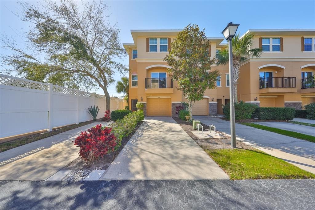 5036 SAND CASTLE DRIVE NEW PORT RICHEY, FL 34652