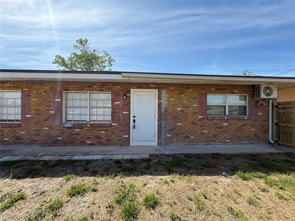 3304 73RD STREET N ST PETERSBURG, FL 33710