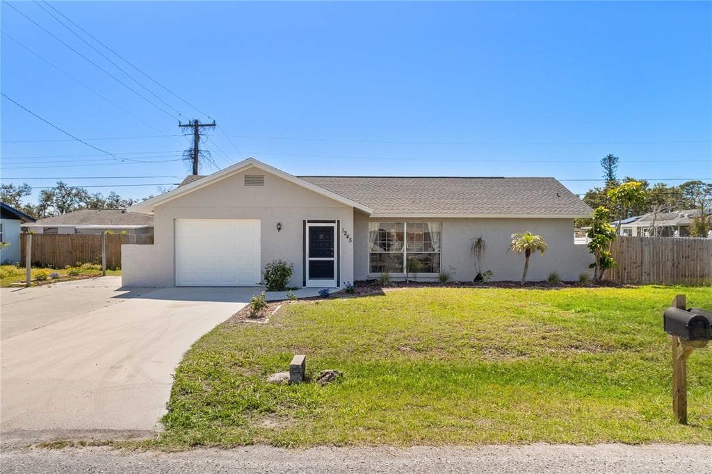 1245 PORPOISE ROAD VENICE, FL 34293