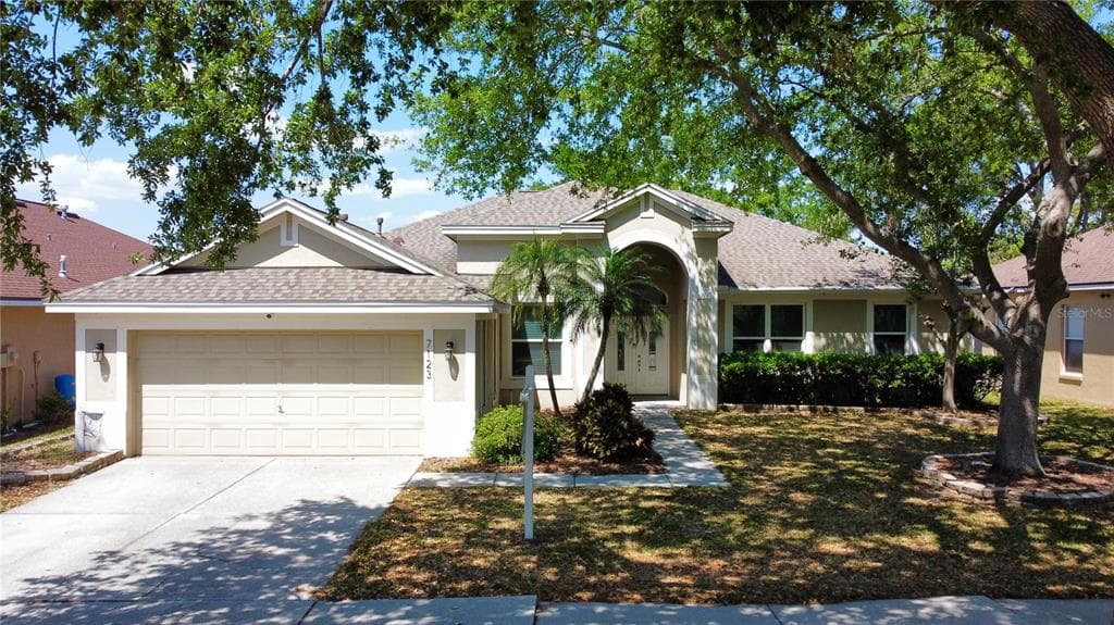 7123 COLONIAL LAKE DRIVE RIVERVIEW, FL 33578