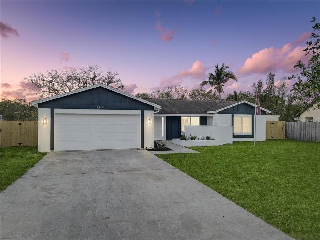 3214 40TH STREET W BRADENTON, FL 34205