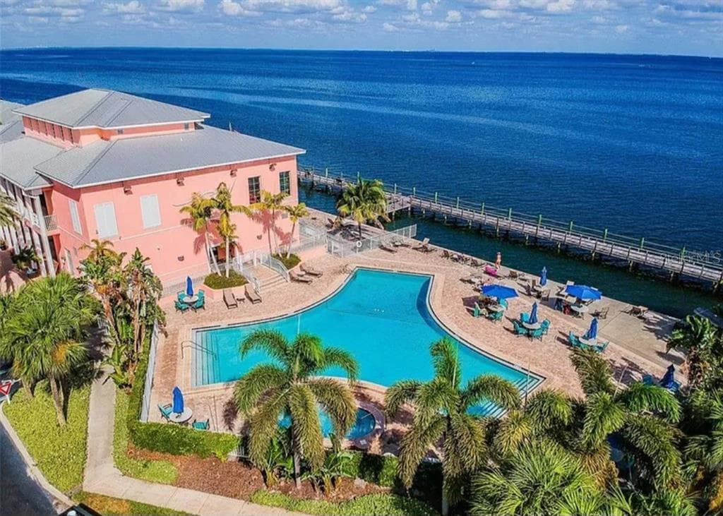 5003 STARFISH DRIVE SE UNIT C ST PETERSBURG, FL 33705