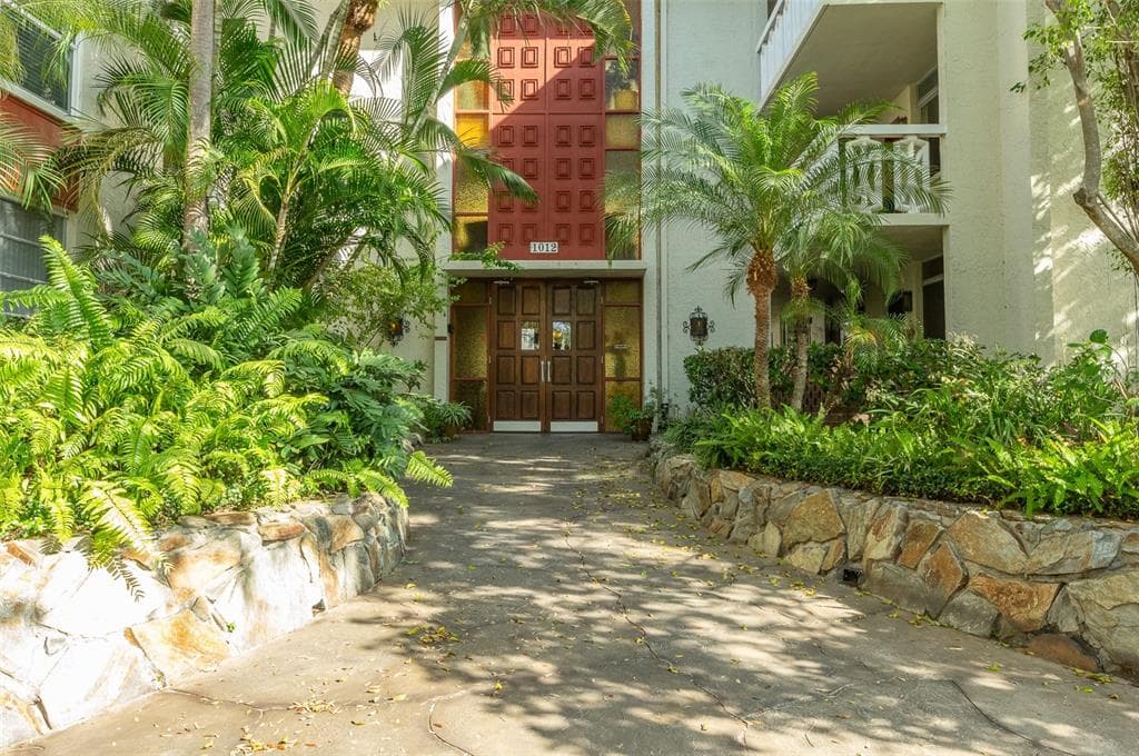 1012 PEARCE DRIVE UNIT 105 CLEARWATER, FL 33764