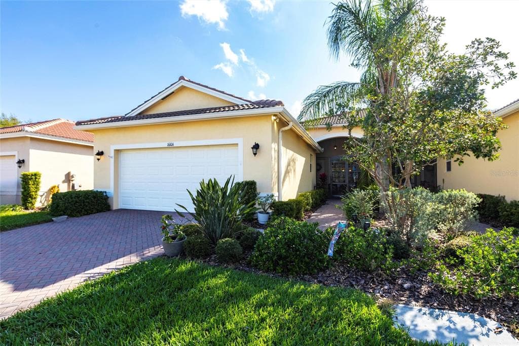 16106 AMETHYST KEY DRIVE WIMAUMA, FL 33598