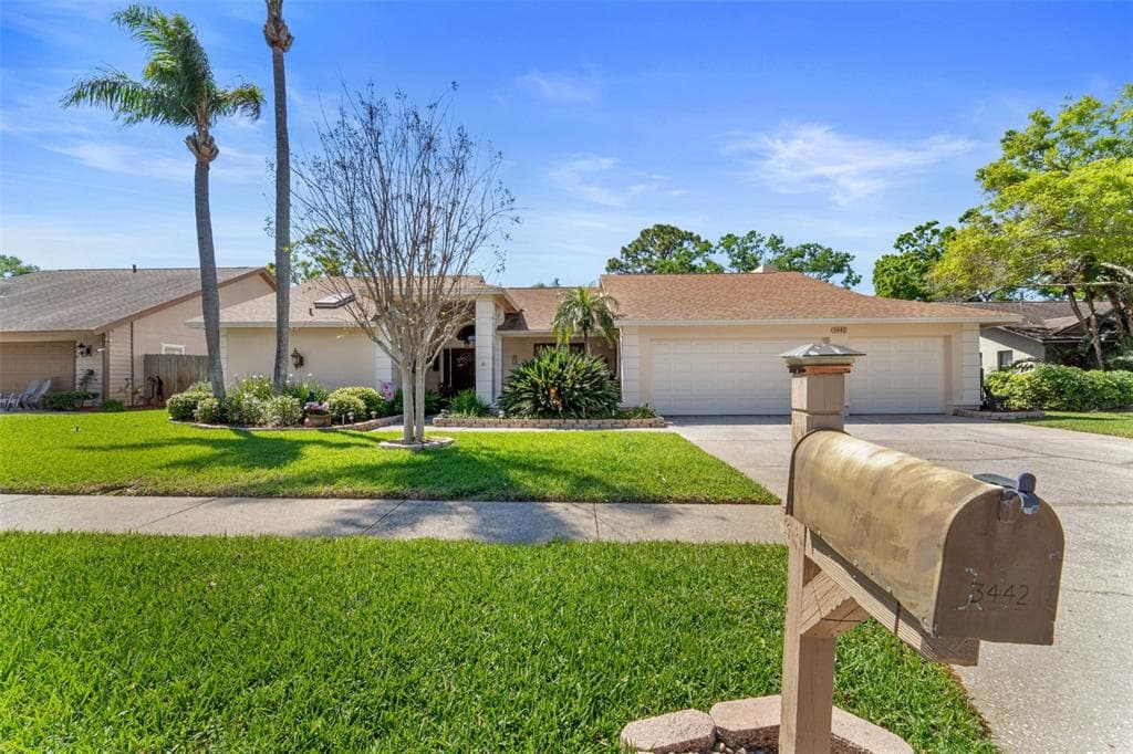 3442 BEECH TRAIL