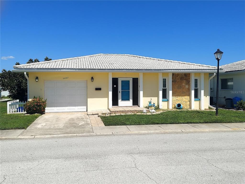 5427 SPRINGWOOD BOULEVARD UNIT 5427