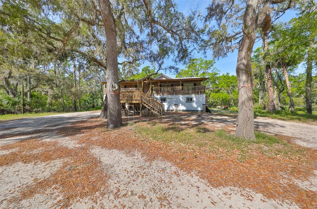 4532 SPRING ROAD VALRICO, FL 33596