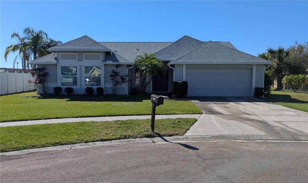 2105 HAYDON COURT
