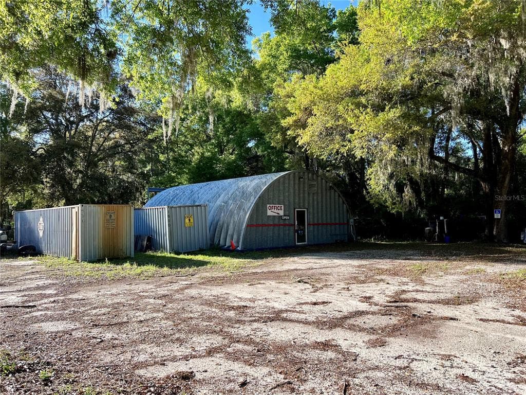 18800 N US HIGHWAY 301 CITRA, FL 32113