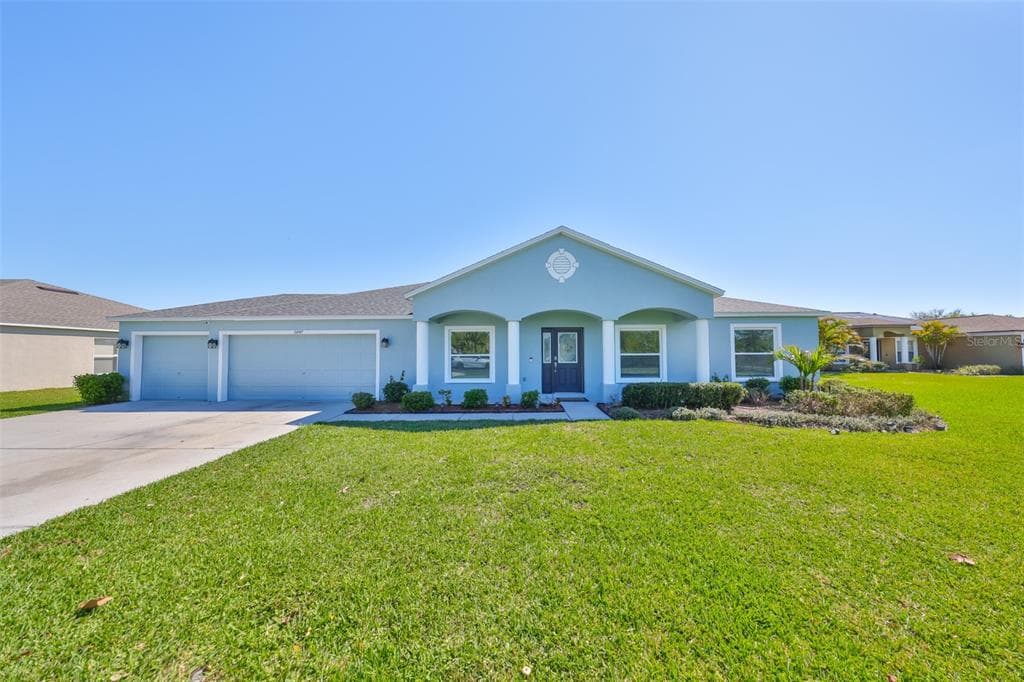6447 CLAIR SHORE DRIVE APOLLO BEACH, FL 33572