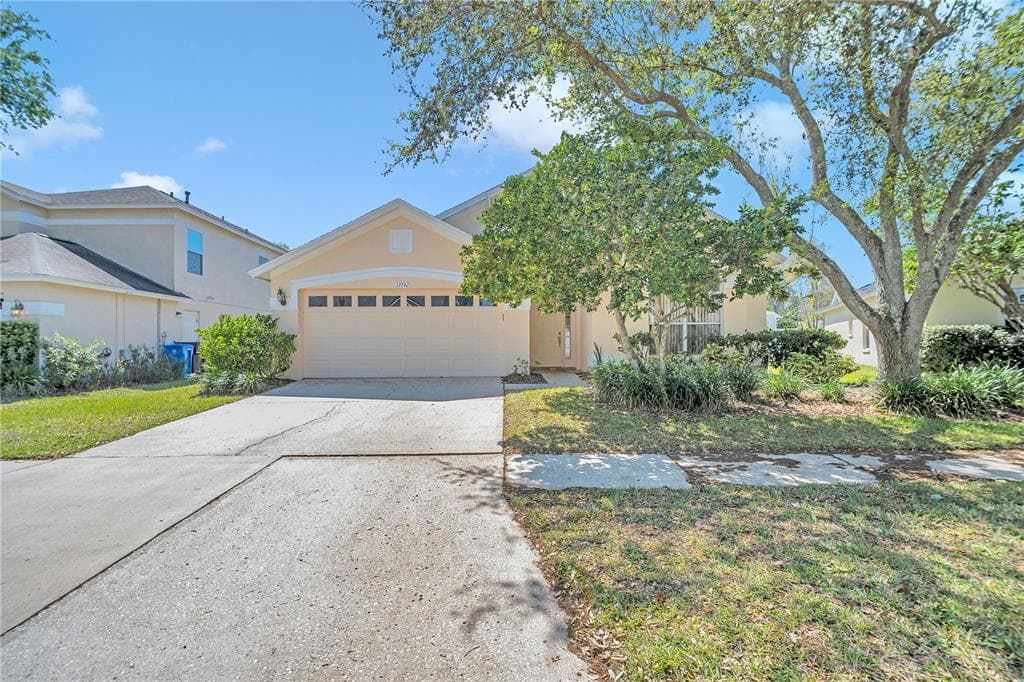 17742 ESPRIT DRIVE TAMPA, FL 33647