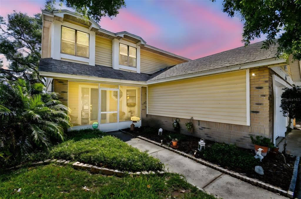2199 SPRINGRAIN DRIVE