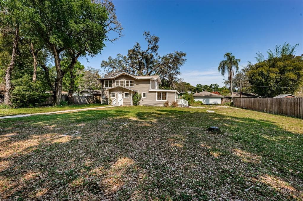1104 E GENESEE STREET TAMPA, FL 33603