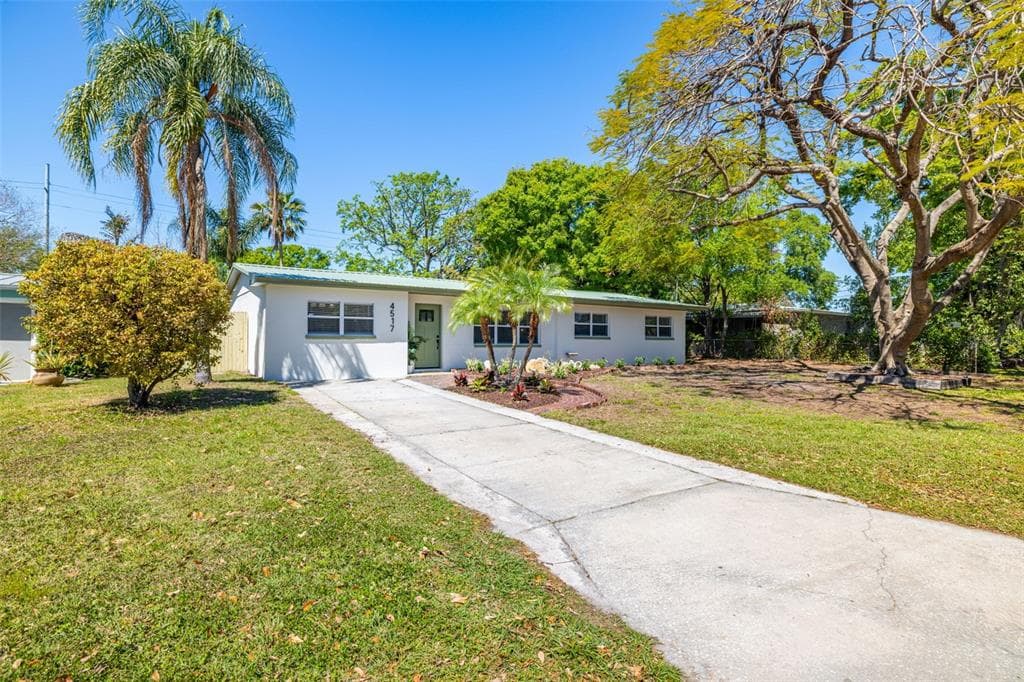 4517 S HALE AVENUE TAMPA, FL 33611