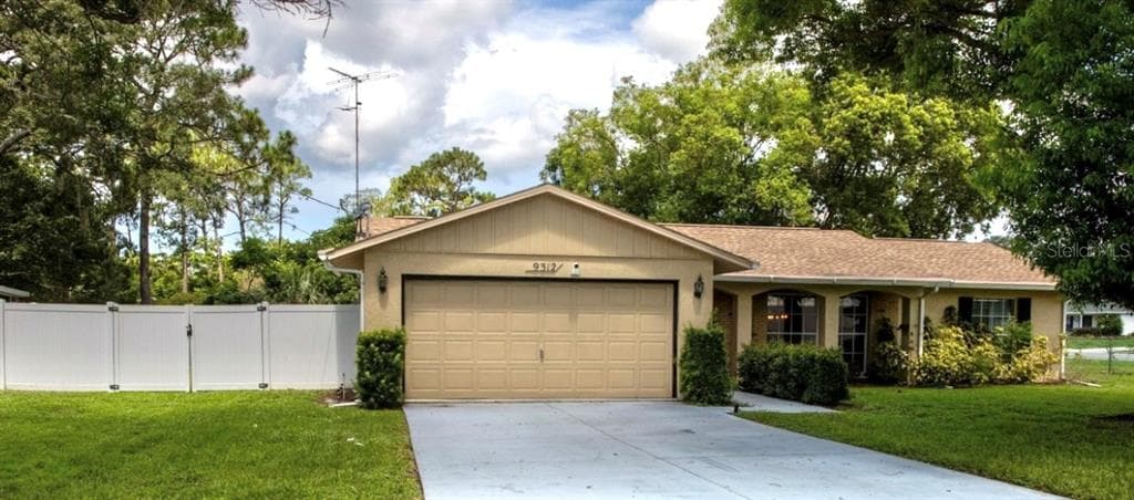 9312 HORIZON DRIVE SPRING HILL, FL 34608