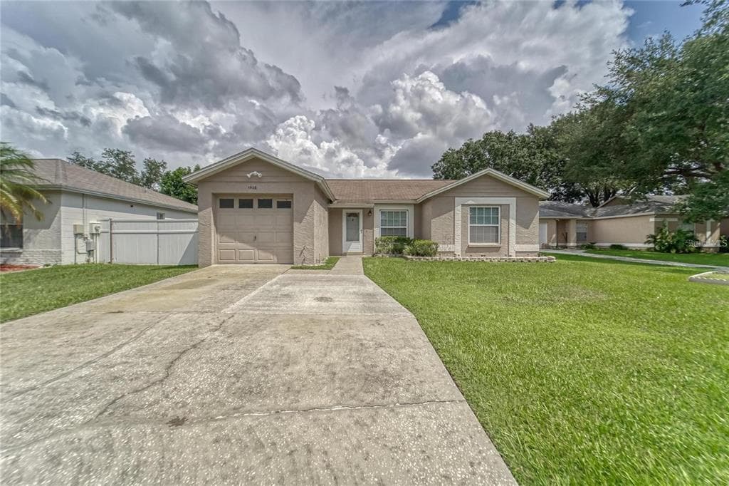 1908 DARTFORD COURT VALRICO, FL 33594