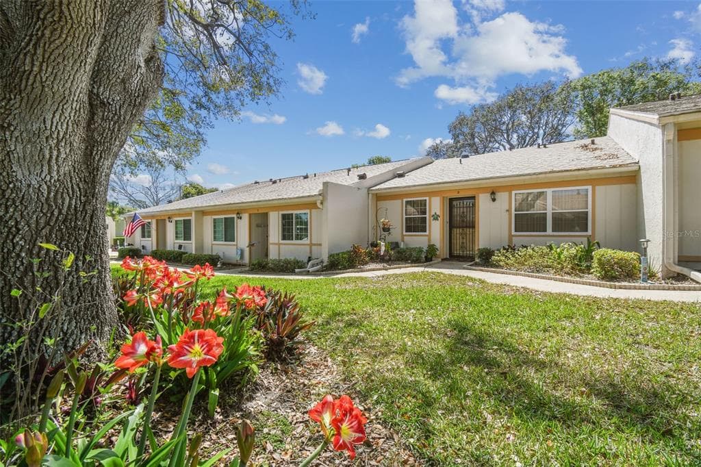 8130 BRADDOCK CIRCLE UNIT 3 PORT RICHEY, FL 34668
