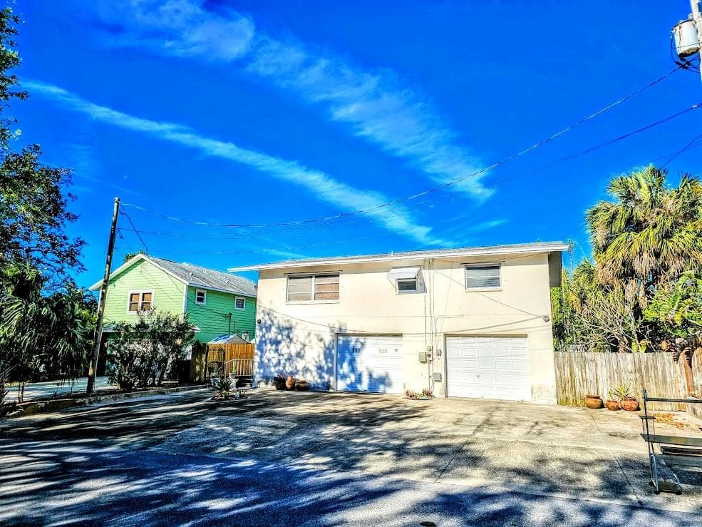 11488 SHORT AVENUE LARGO, FL 33774