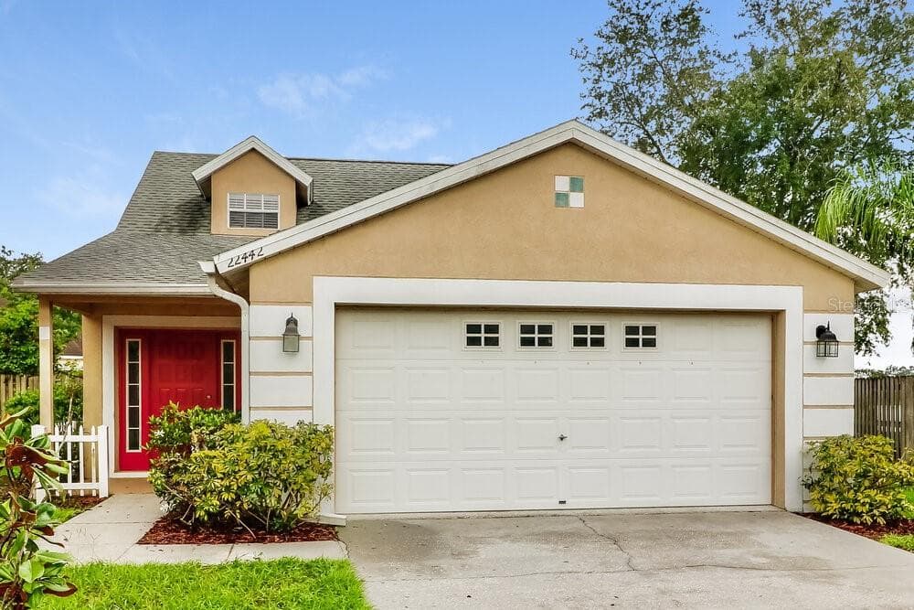 22442 CROWS NEST COURT LUTZ, FL 33549