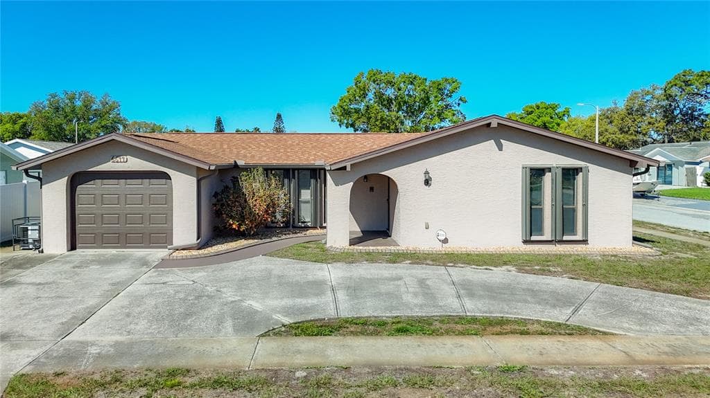 6644 KNIGHTSBRIDGE DRIVE NEW PORT RICHEY, FL 34653