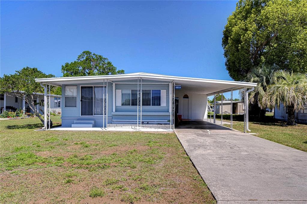39519 ROCKFORD AVENUE ZEPHYRHILLS, FL 33542