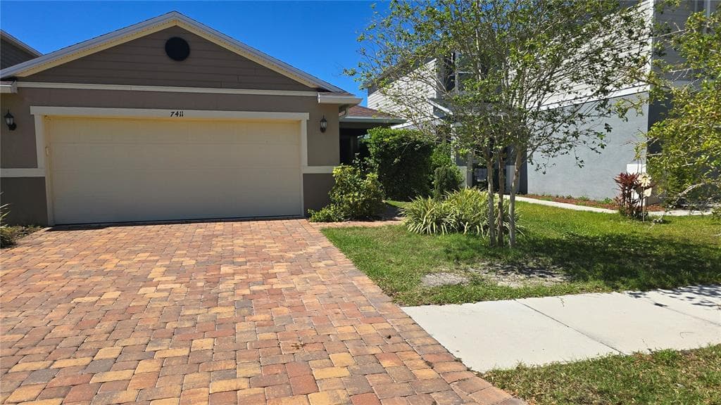 7411 NORTHERN LIGHTS DRIVE