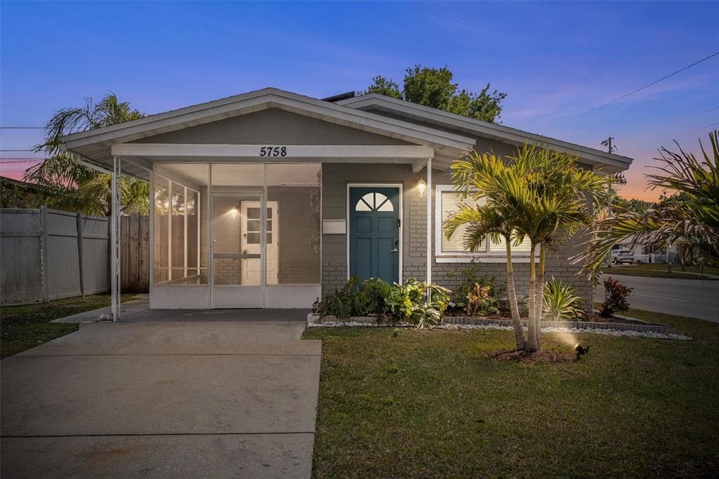 5758 20TH AVENUE N ST PETERSBURG, FL 33710