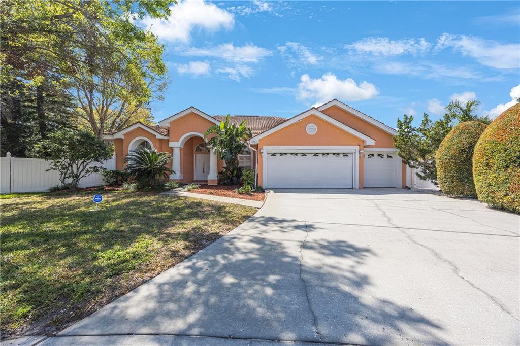 2302 AZALEA DRIVE PALM HARBOR, FL 34683