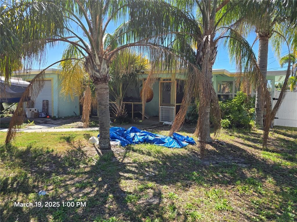 593 TRADE WINDS DRIVE DUNEDIN, FL 34698