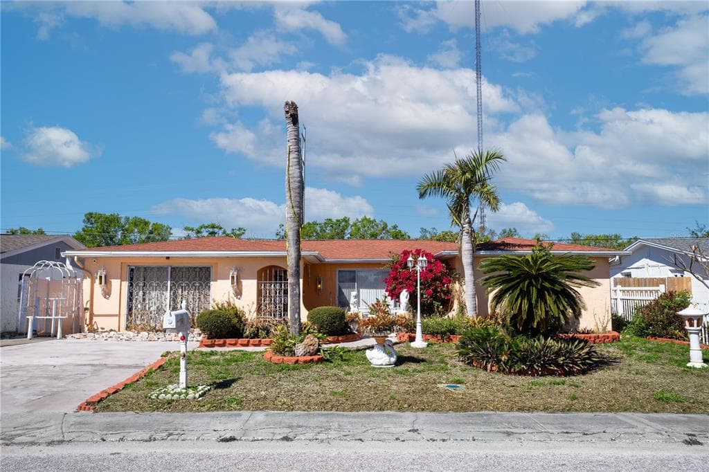 1551 DARTMOUTH DRIVE HOLIDAY, FL 34691